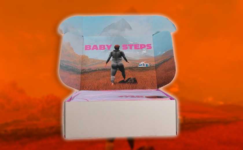 mailbag-unboxing-baby-steps-gift-box